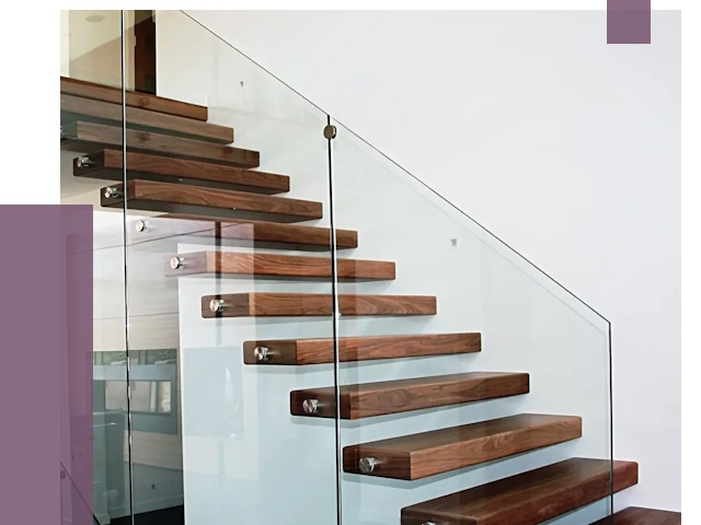 Стеклянные перила для лестницы в Елабуге от 14686 руб.