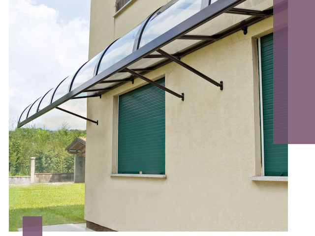 Козырьки над окнами в Елабуге — изготовление и монтаж по выгоде