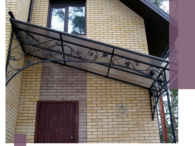 Односкатные козырьки из металла под ключ в Елабуге