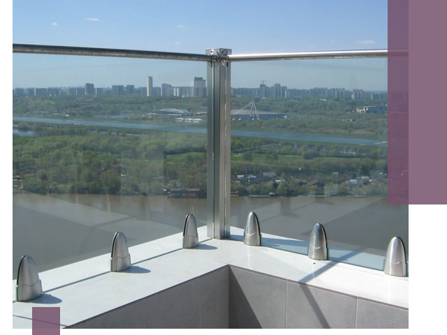 Стеклянные парапеты премиум класса в Елабуге для домов и бизнесов